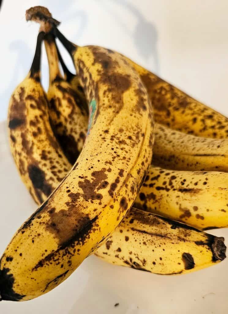 Ripe bananas for old afshioned banana bread