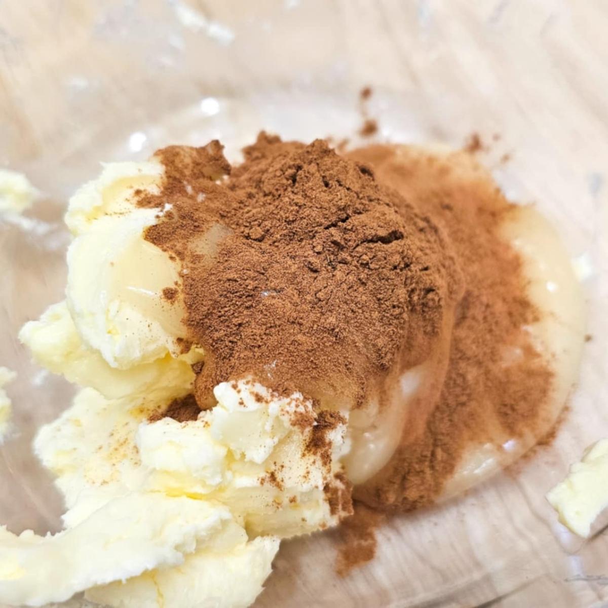 cinnamon, sugar and butter in a bowl