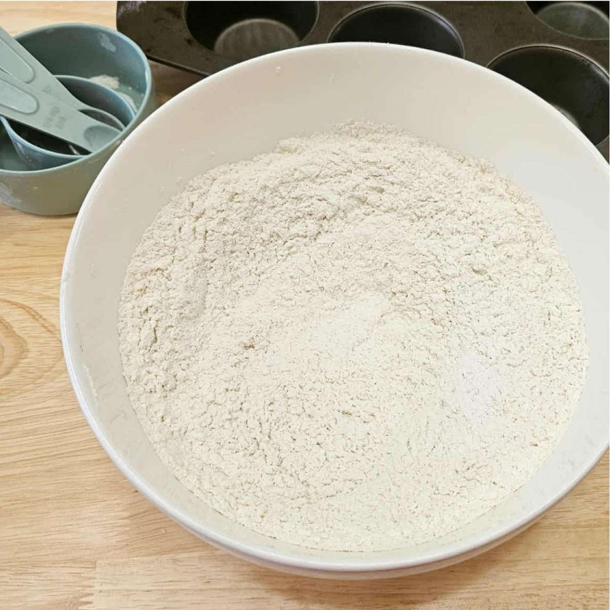 flour, salt, baking powder and cinnamon in a medium bowl that was mixed together.